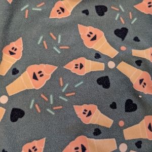 Rare unicorn LuLaRoe leggings: ice cream + hearts, sprinkles